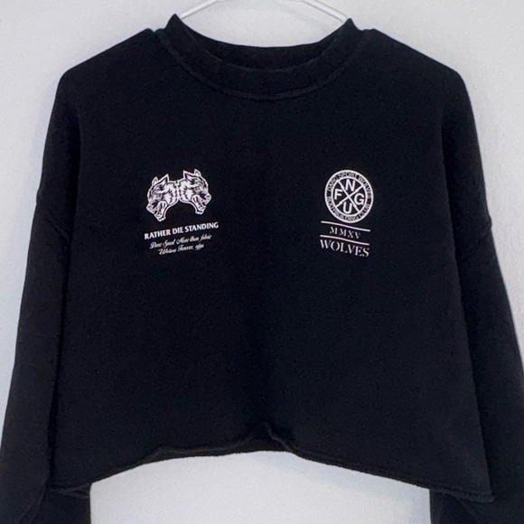 Darc Sport SHE Wolves Cropped Crewneck - Picture 5 of 14